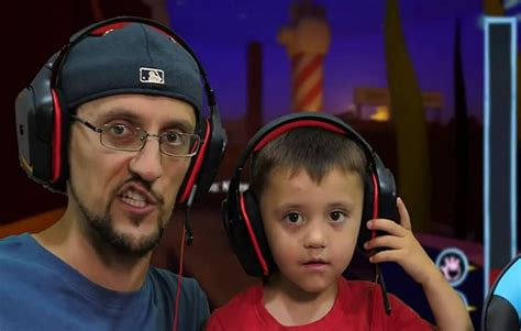 how old is fgteev dad.